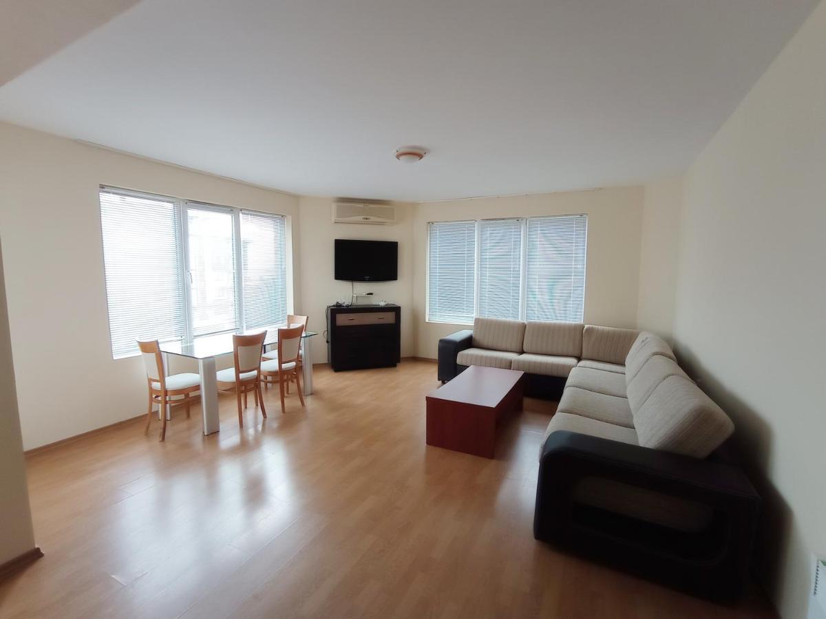Dom-El Real Apartments 4 - Sveti Vlas Bagian luar foto
