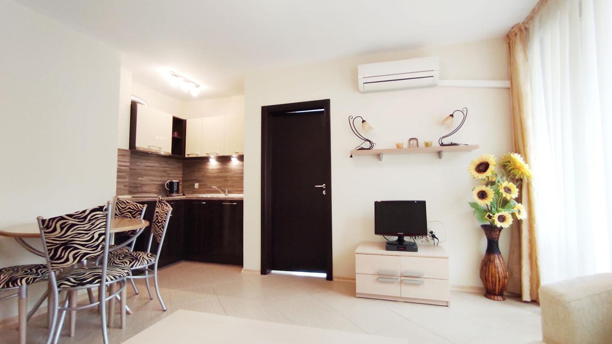 Dom-El Real Apartments 4 - Sveti Vlas Bagian luar foto