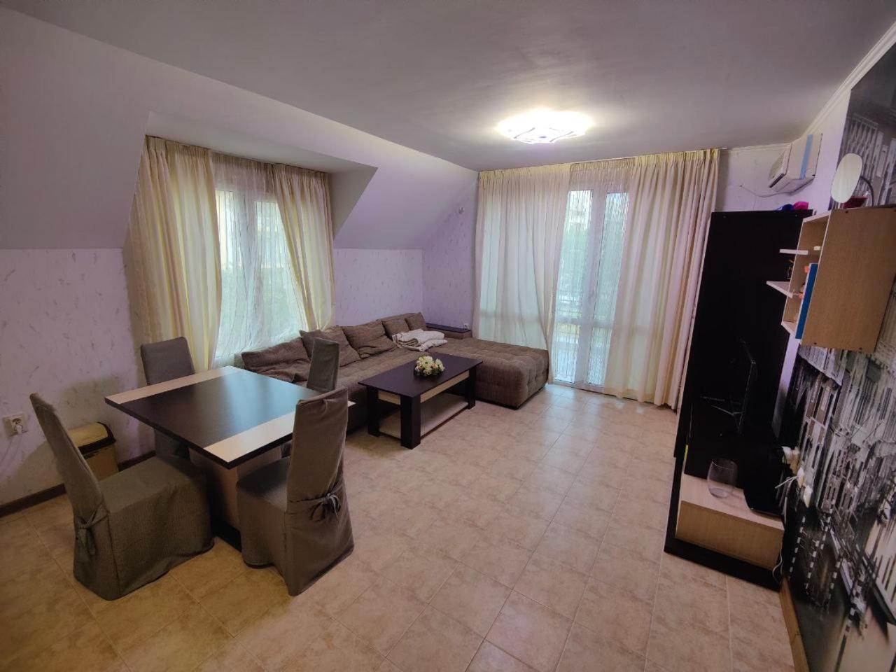 Dom-El Real Apartments 4 - Sveti Vlas Bagian luar foto